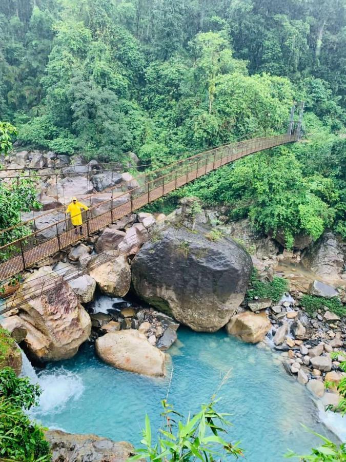 Odyssey Stays Nongriat - 3Kms Trek From Main Road เชร์ราปุนจี ภายนอก รูปภาพ